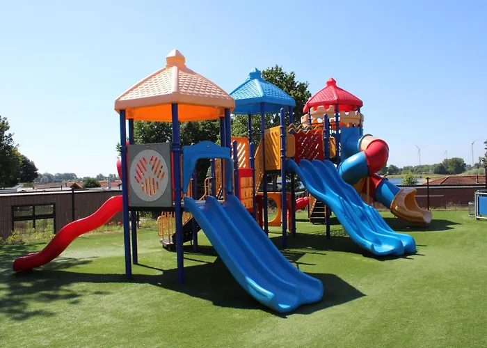 Houseboat In Lathumse Plas With Harbor Views