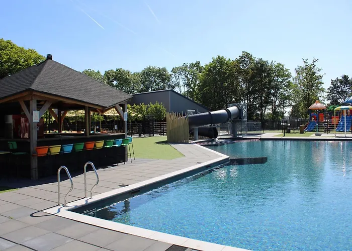 Houseboat In Lathumse Plas With Harbor Views Botel