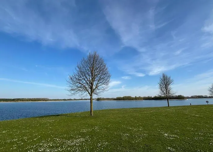 Houseboat In Lathumse Plas With Harbor Views * Lathum