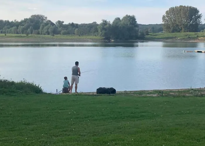 Houseboat In Lathumse Plas With Harbor Views *