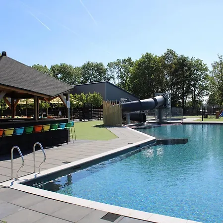 Houseboat In Lathumse Plas With Harbor Views Bateau-hôtel