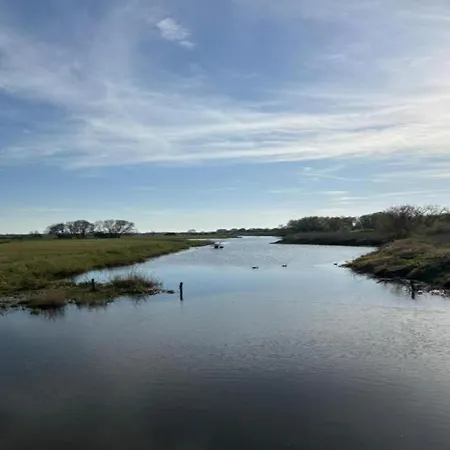 Houseboat In Lathumse Plas With Harbor Views *