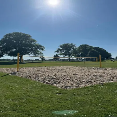 Houseboat In Lathumse Plas With Harbor Views Bateau-hôtel *